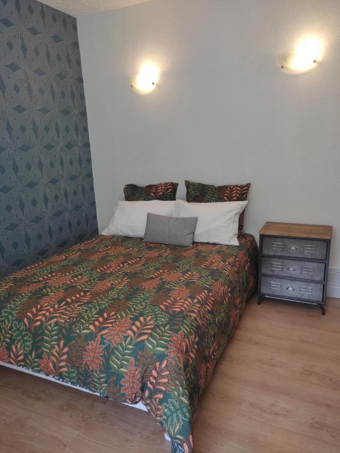 Ferienwohnung Sezane Bains-les-Bains Exterior foto